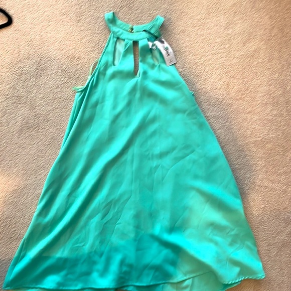 Summer dress - Picture 2 of 4